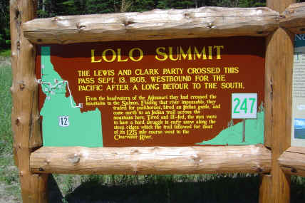 LoloSummit1.jpg (21865 bytes)